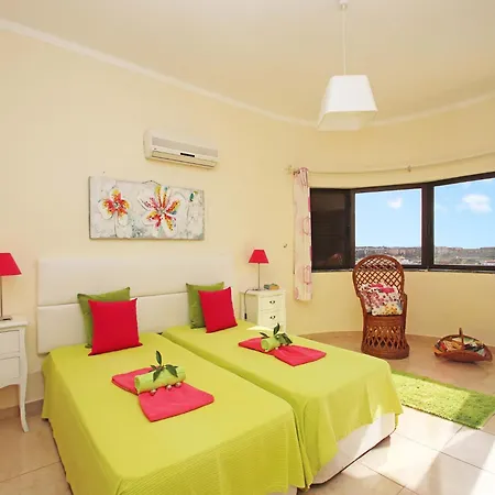 Villa Near Albufeira With Private Pool