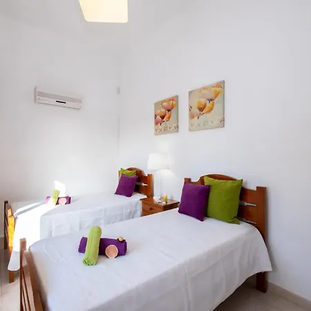 Villa Near Albufeira With Private Pool Albufeira